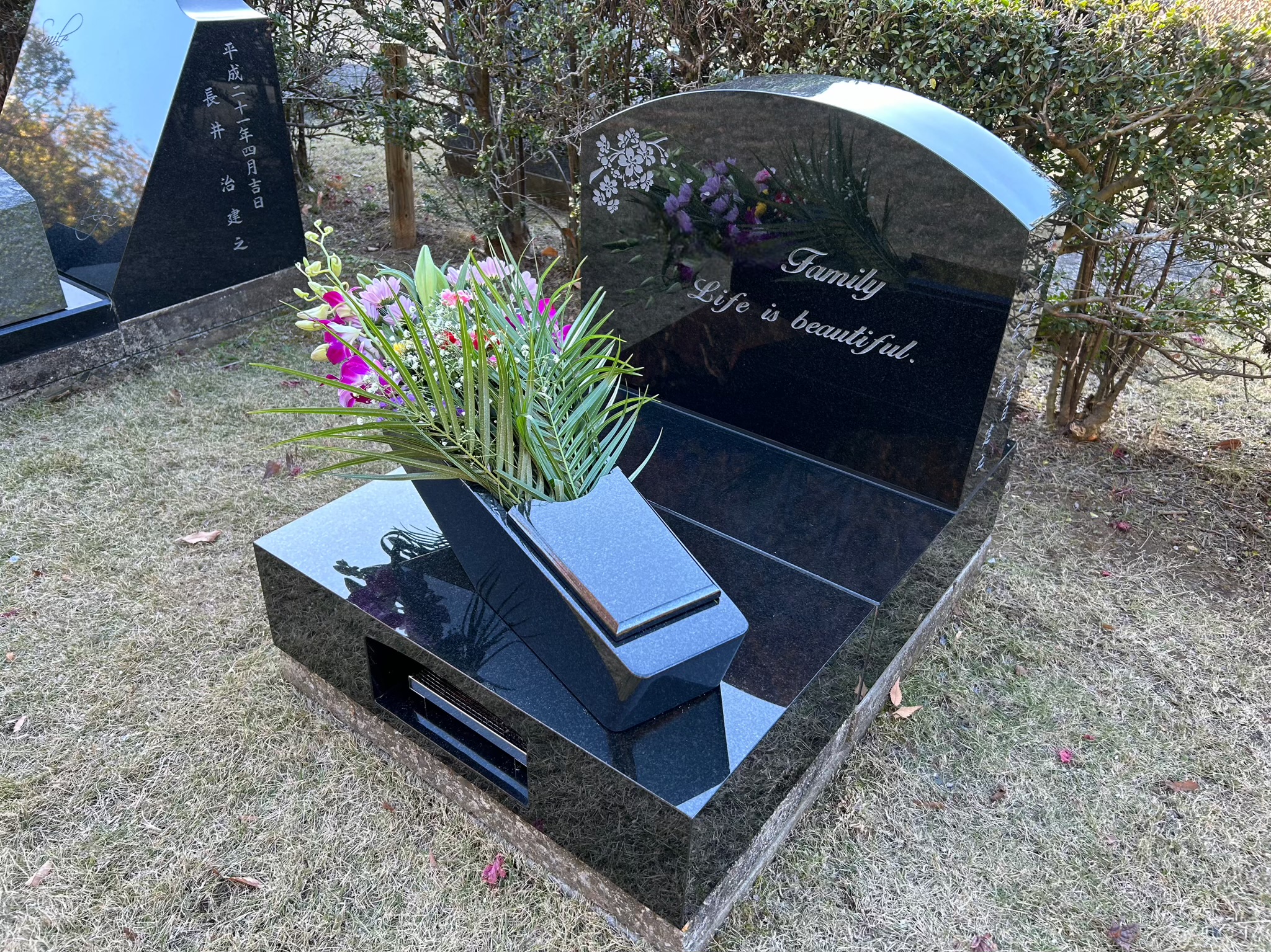 【白井聖地公園　Y家様　芝墓所新規建墓】