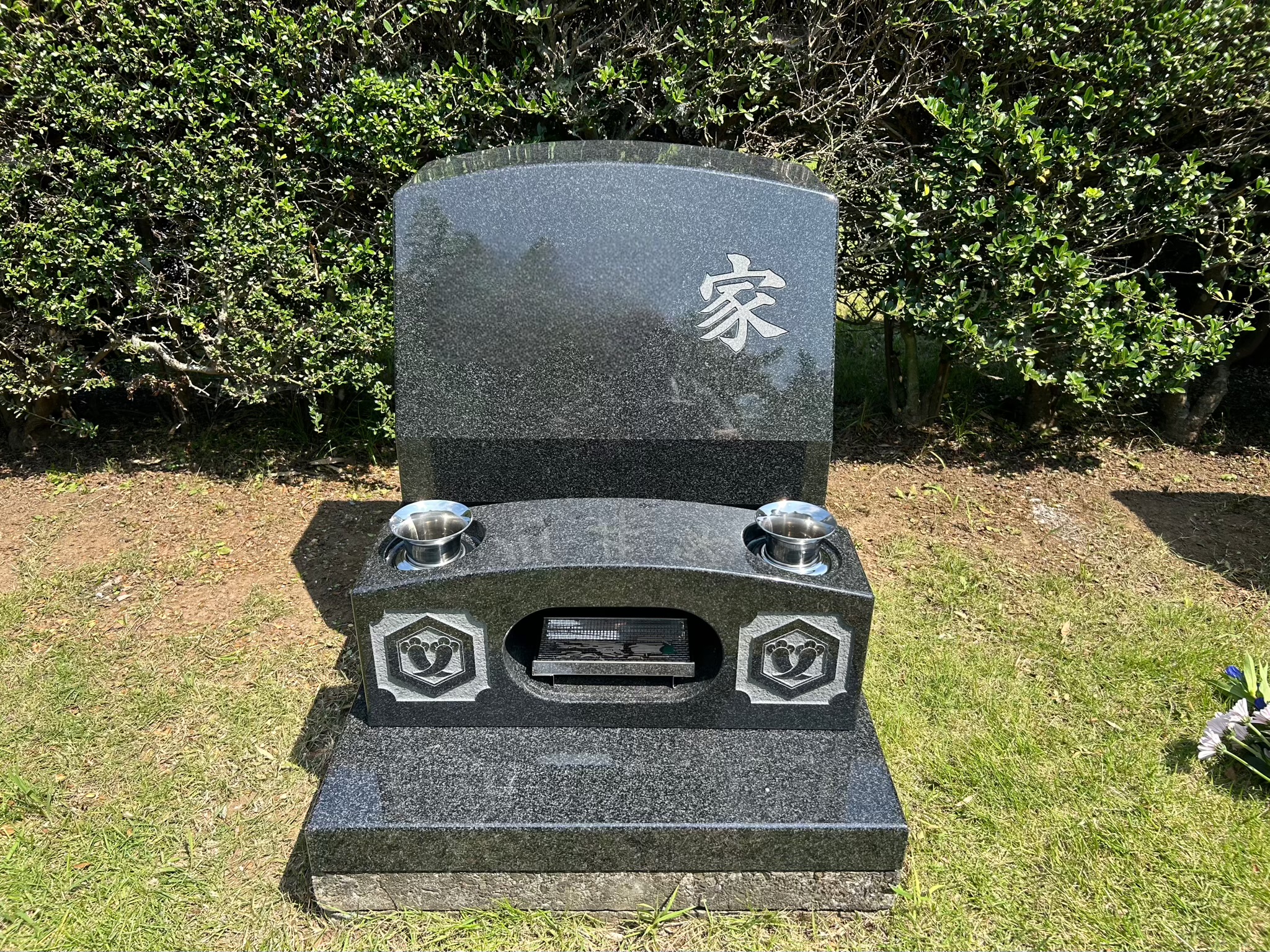 【白井聖地公園　K家様　芝墓所建墓】